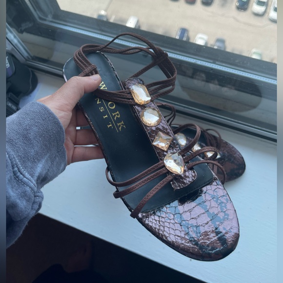 New York Transit - cute summer shoes - Picture 1 of 4